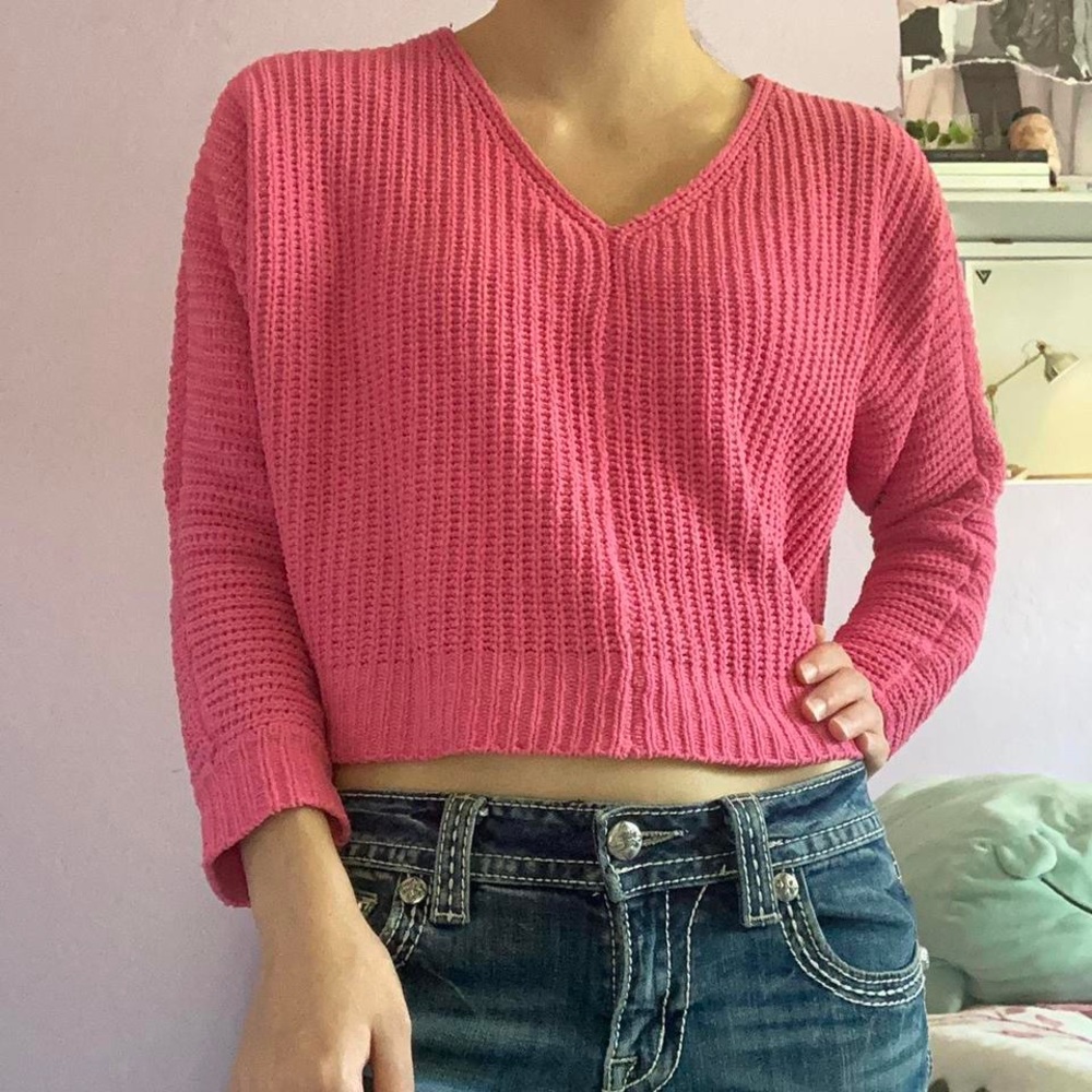 Baggy hot pink cropped sweater